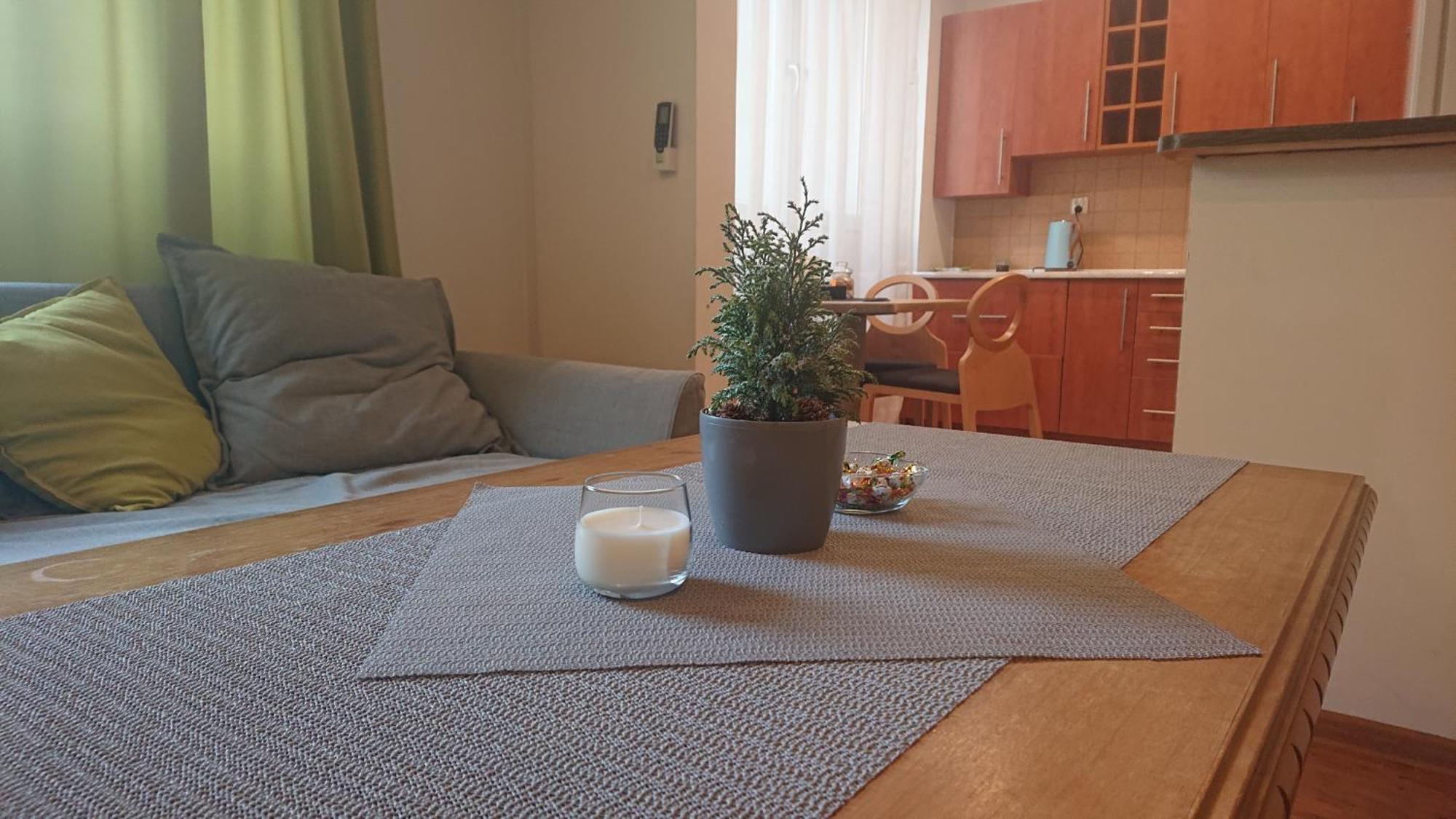 Apartamenty Nad Stonehenge Dąbrowa Górnicza Habitación foto